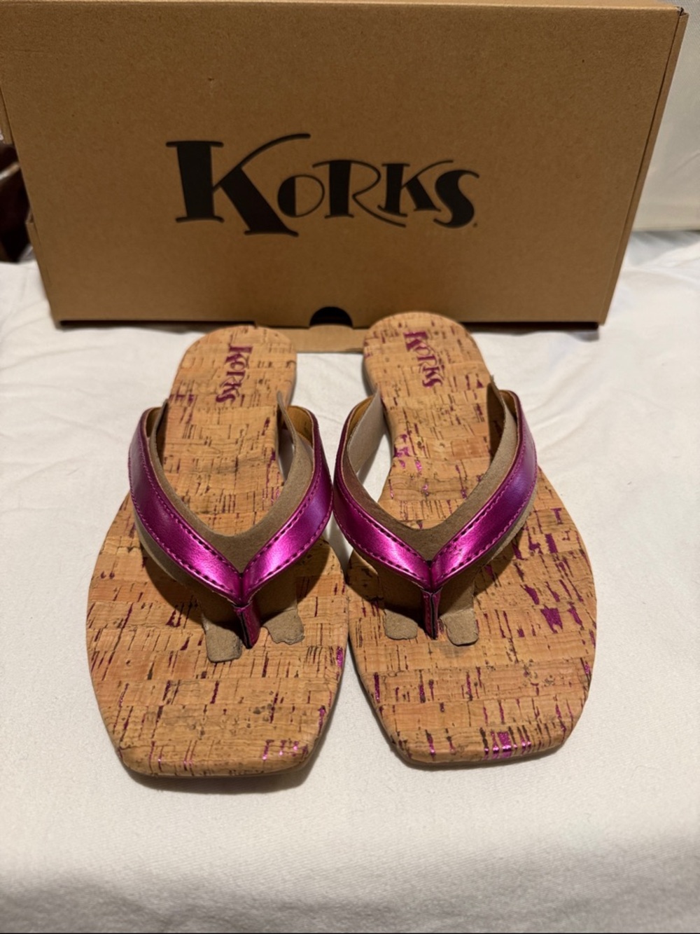NIB Korks pink flip flop.
